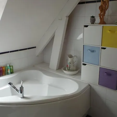 홈스테이 Maison Partagee - Etage Complet Guécélard